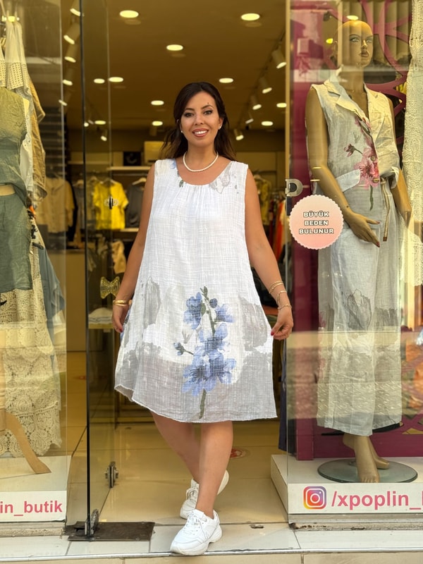 Çiçek Desenli Kolsuz İthal Elbise Beyaz