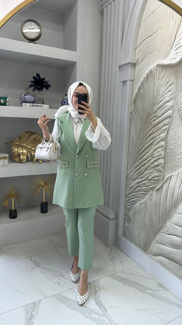 Cebi Taşlı Yelek Takım · 12