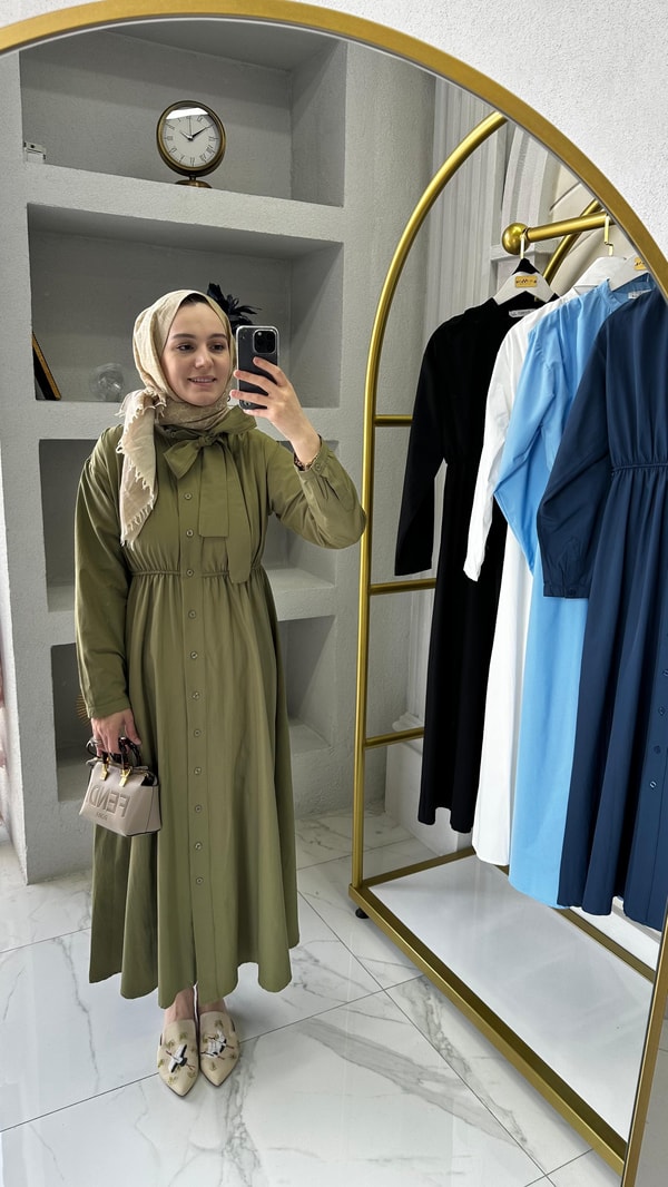Düğmeli Beli Lastik Detaylı Elbise 