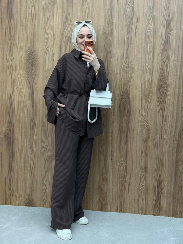Mayra Bağcıklı Kendinden Çizgi Detaylı Takım