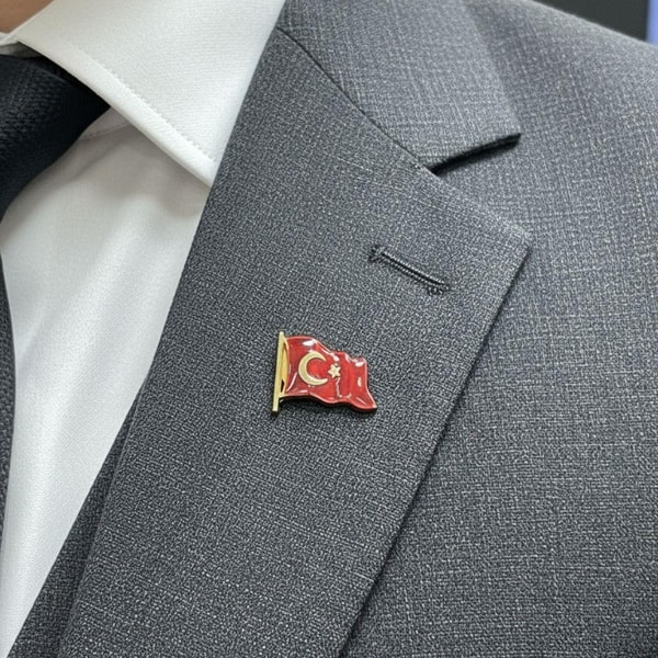 Türk Bayrağı Rozet