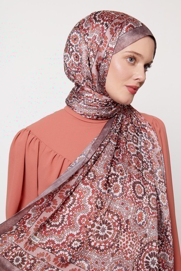 LevidorA.Kahve Batik Desen Hint İpeği Şal