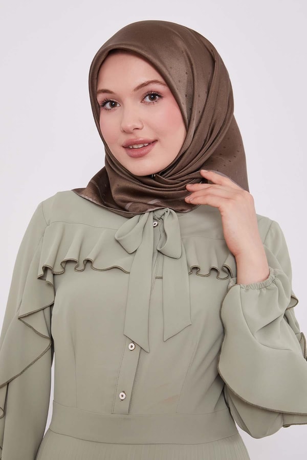 LevidorA.Kahve Benek Desen Monogram İpek Eşarp