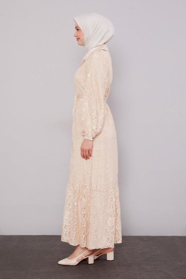 LevidorBej Gömlek Yaka Kuşaklı Ferace