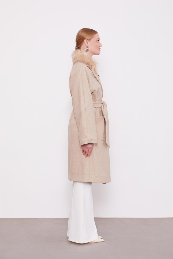 LevidorBej Yakası Küklü Kuşaklı Kaşe Kaban