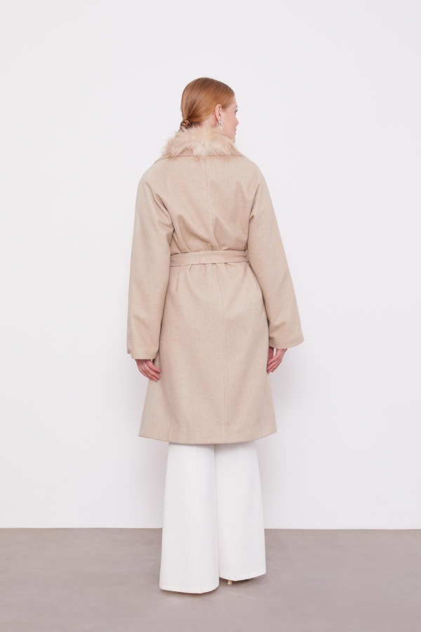 LevidorBej Yakası Küklü Kuşaklı Kaşe Kaban