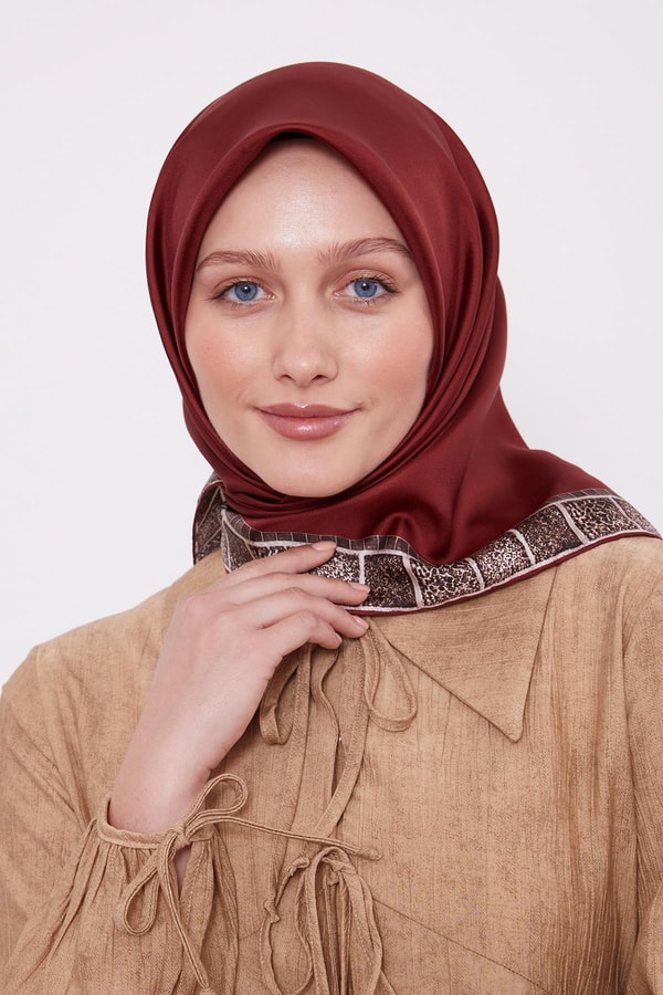 LevidorBordo Kenar Leopar Twill İpek Eşarp