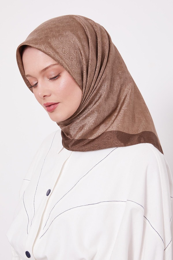 LevidorCappuccino Halka Desen Monogram Eşarp