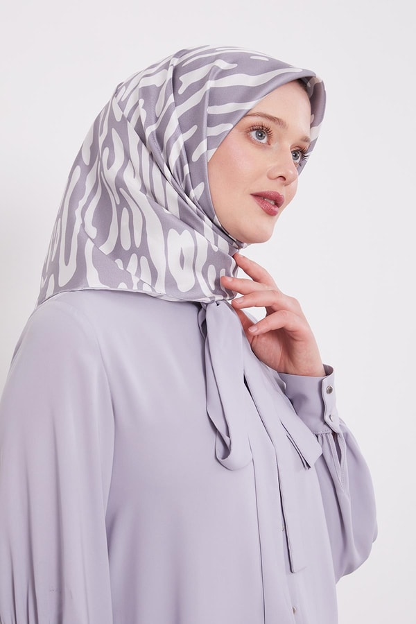 LevidorGri Dalmaçya Desen Twill İpek Eşarp