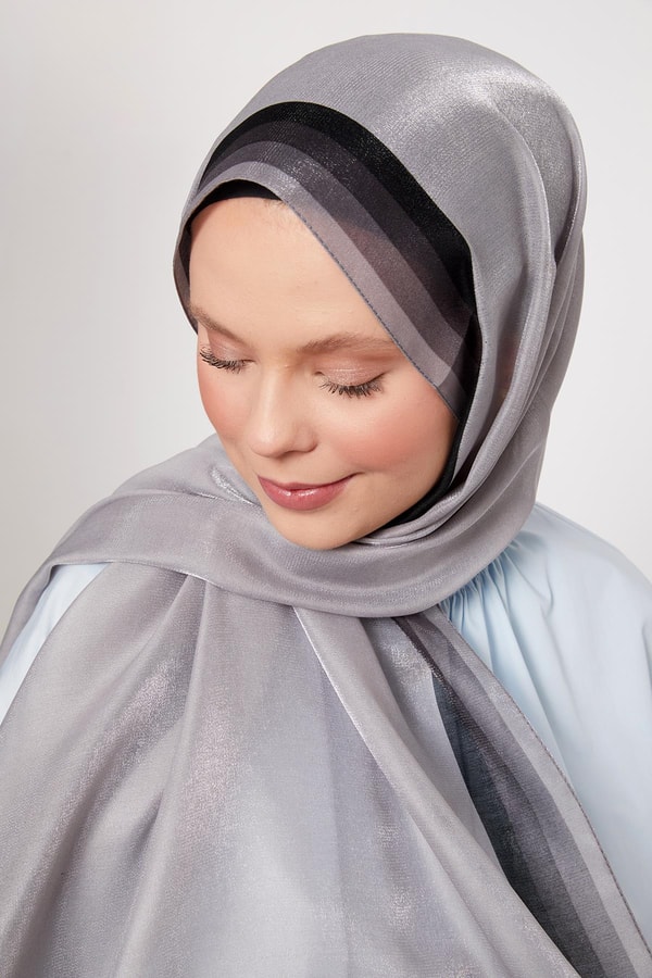 LevidorGri Renk Geçişli Kehribar Şal