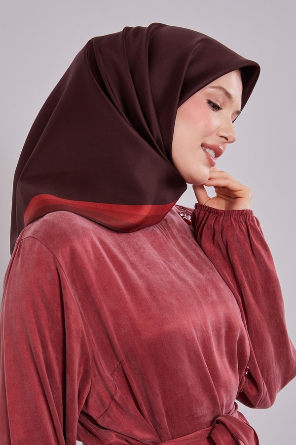 LevidorK.Bordo Kenar Bordürlü Twill İpek Eşarp