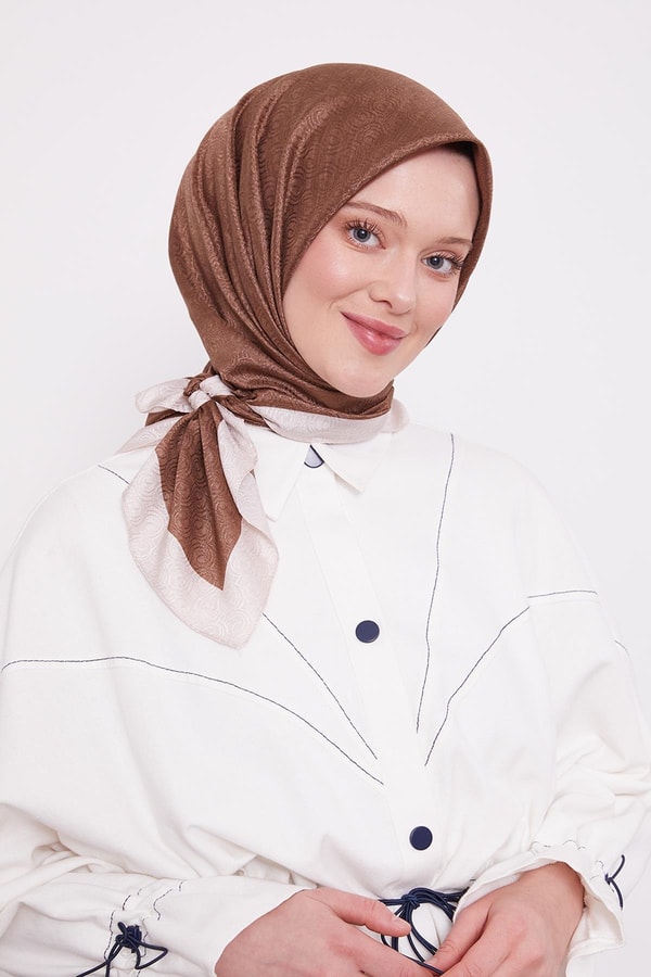 LevidorKahve Halka Desen Monogram Eşarp