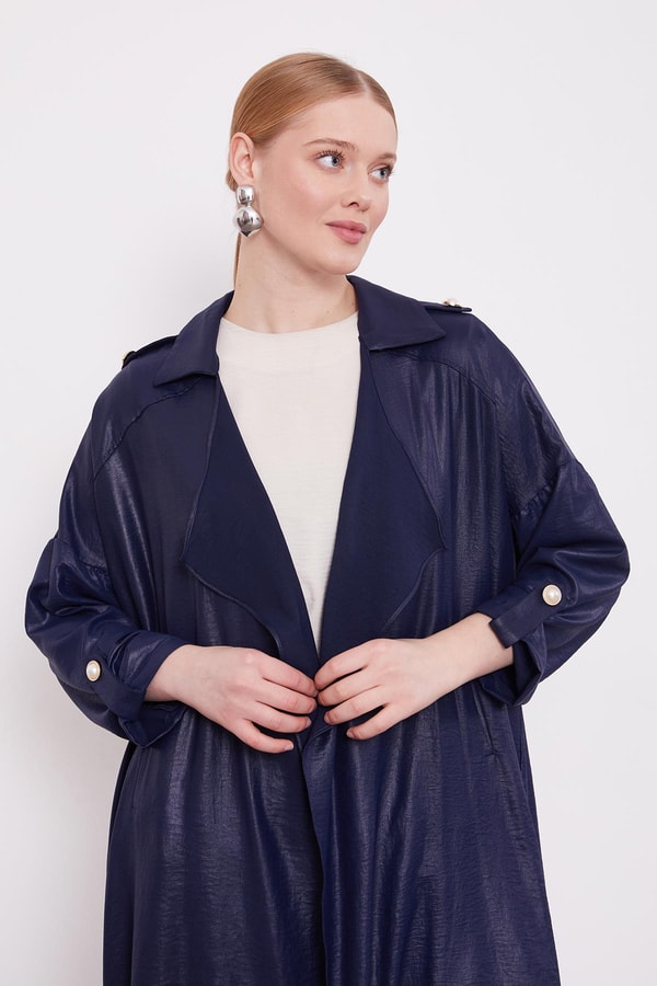 LevidorLacivert Apolet Detaylı Kısa Kap