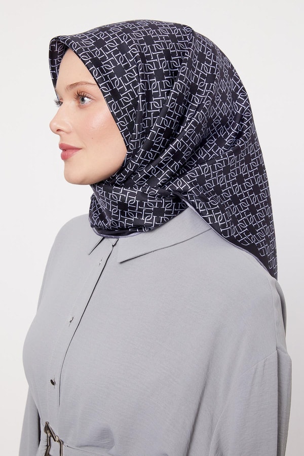 LevidorLacivert Çizgili Sarmal Desen Twill İpek Eşarp