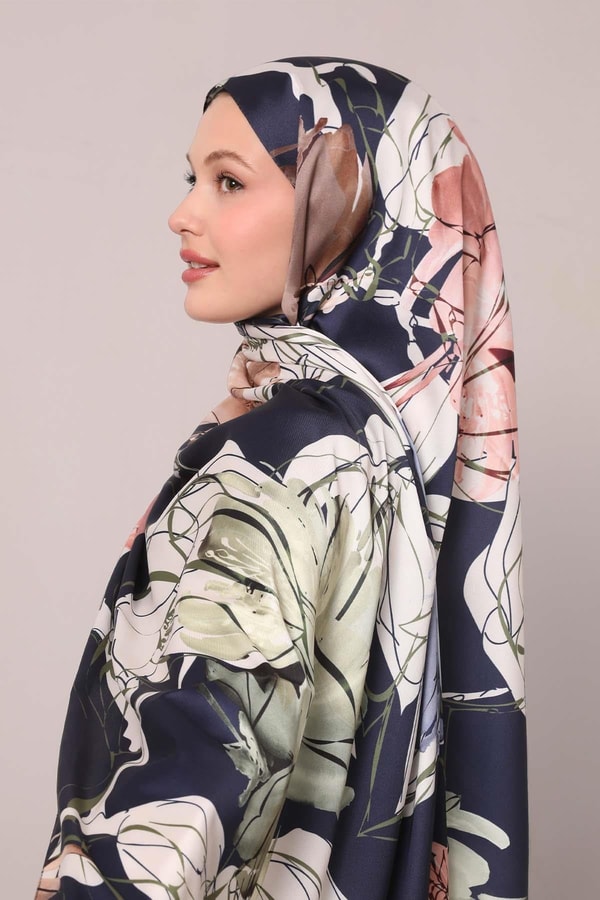 LevidorLacivert Soyut Çiçek Desen Twill Şal