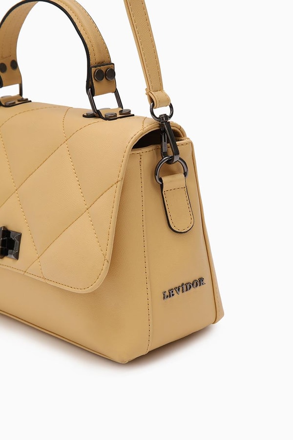 LevidorLevidor Altın Sarısı Çapraz Askılı Kapitone El Çantası