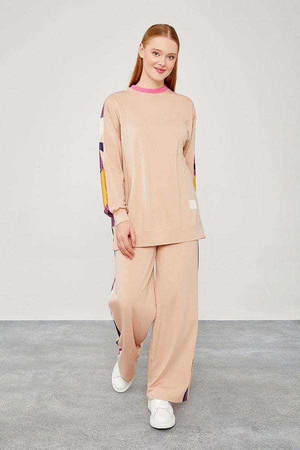 LevidorLevidor Bej Bisiklet Yaka Geometrik Desen Spor Takım