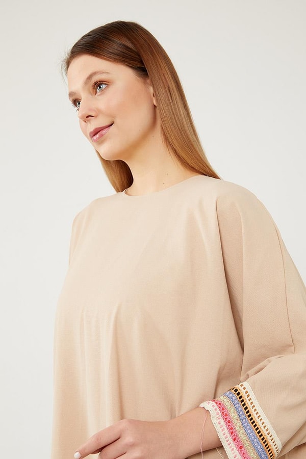 LevidorLevidor Bej Dantel Detaylı Tunik