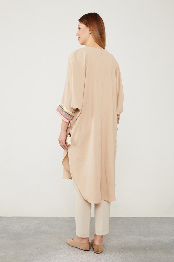 LevidorLevidor Bej Dantel Detaylı Tunik