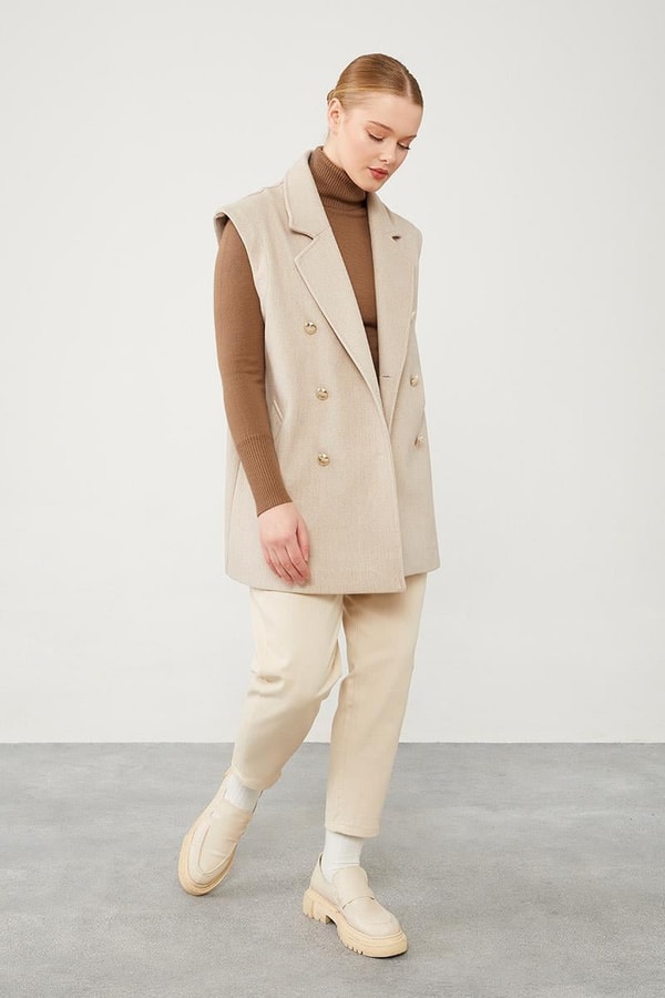 LevidorLevidor Bej Düğme Kapamalı Yelek
