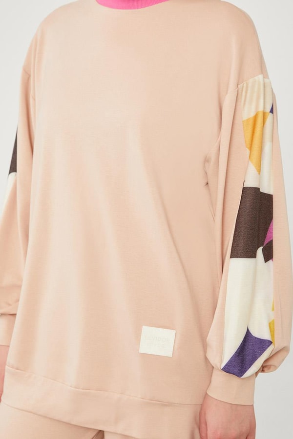 LevidorLevidor Bej Geometrik Desenli Spor Takım