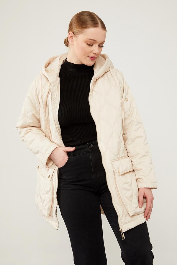 LevidorLevidor Bej Kapüşonlu Kapitone Kısa Mont