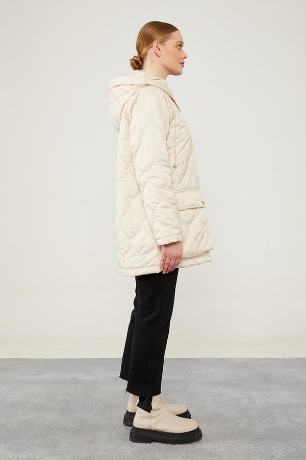 LevidorLevidor Bej Kapüşonlu Kapitone Kısa Mont