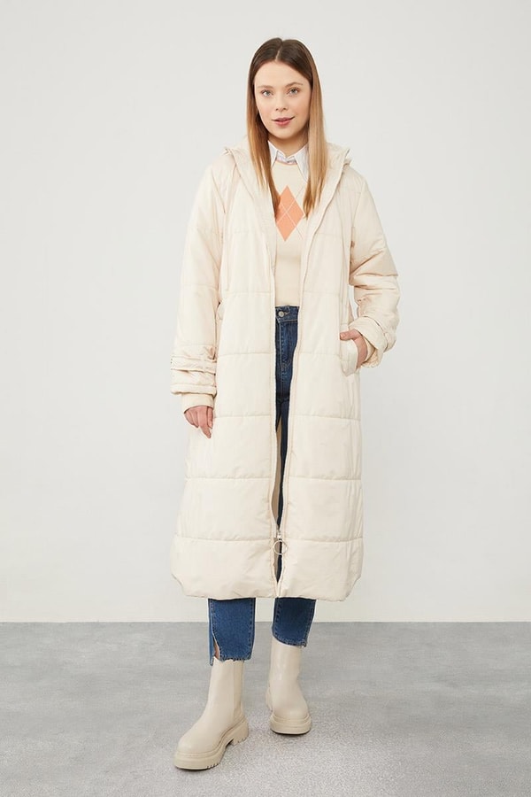 LevidorLevidor Bej Kapüşonlu Kapitone Kısa Mont