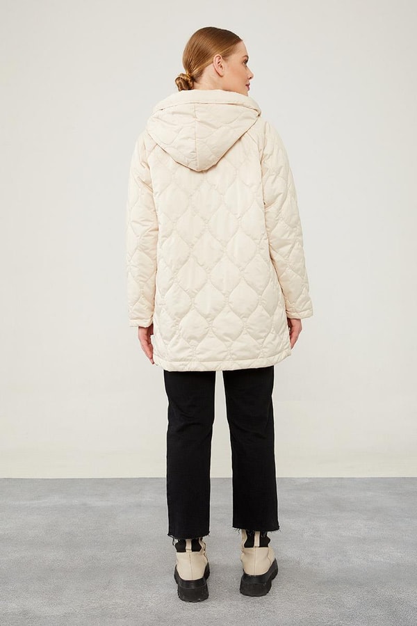 LevidorLevidor Bej Kapüşonlu Kapitone Kısa Mont