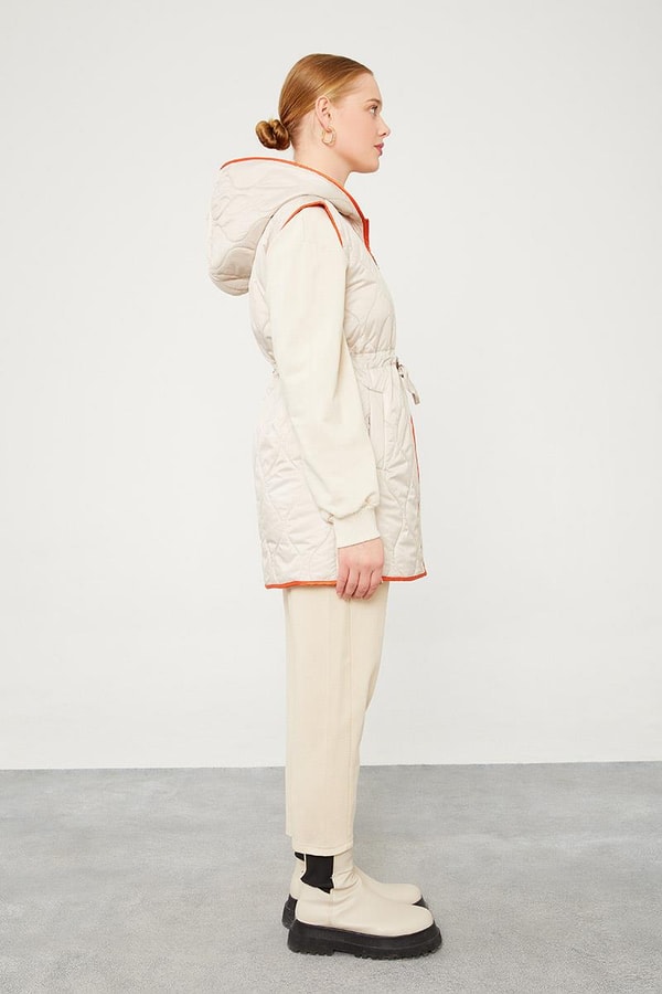 LevidorLevidor Bej Kapüşonlu Şişme Yelek