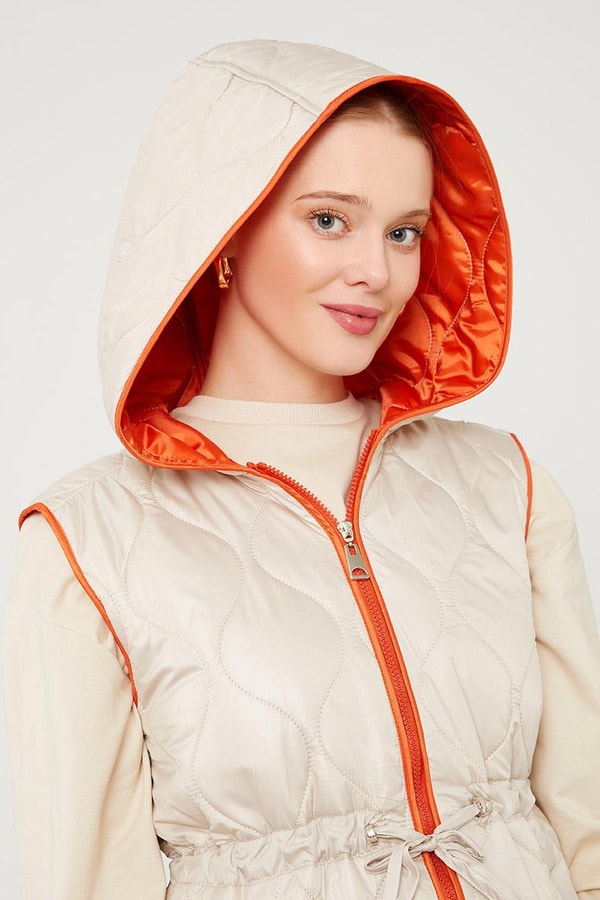 LevidorLevidor Bej Kapüşonlu Şişme Yelek