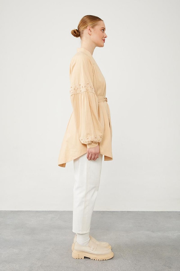 LevidorLevidor Bej Kolları Nakış Detaylı Kimono