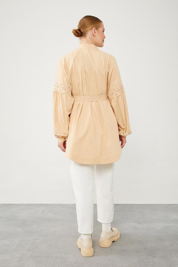 LevidorLevidor Bej Kolları Nakış Detaylı Kimono