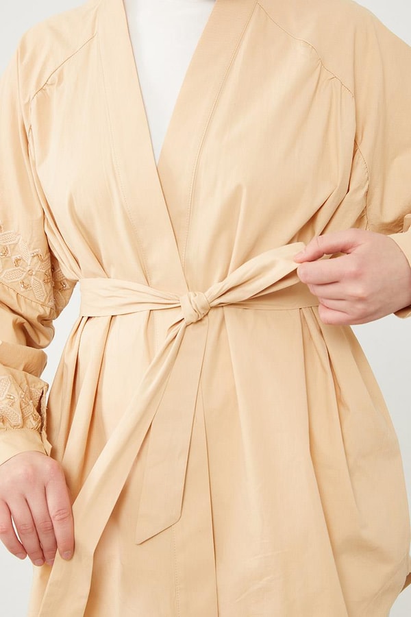 LevidorLevidor Bej Kolları Nakış Detaylı Kimono