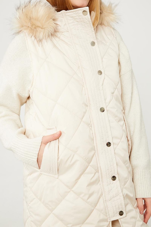 LevidorLevidor Bej Kürk Kapüşonlu Şişme Yelek