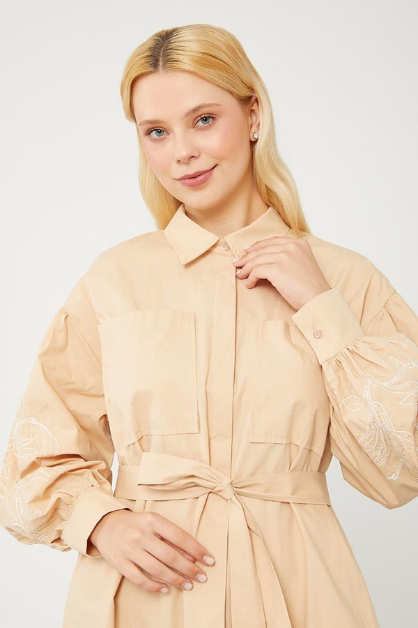 LevidorLevidor Bej Nakışlı Belden Bağlamalı Kimono