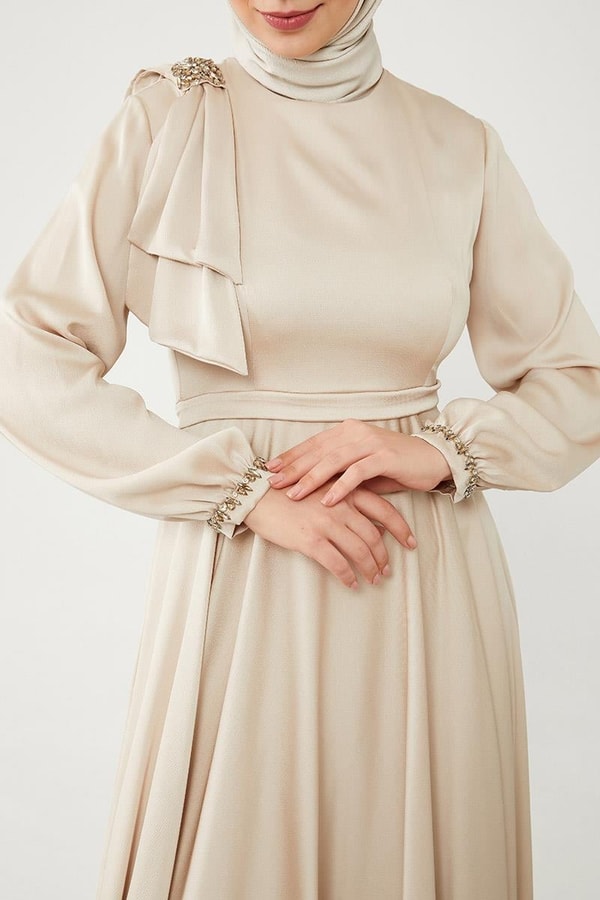 LevidorLevidor Bej Omuz Detaylı Elbise