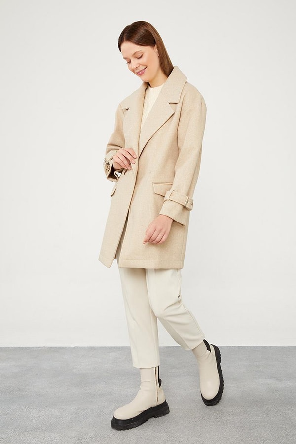 LevidorLevidor Bej Tek Düğmeli Astarsız Kısa Kaşe Kaban