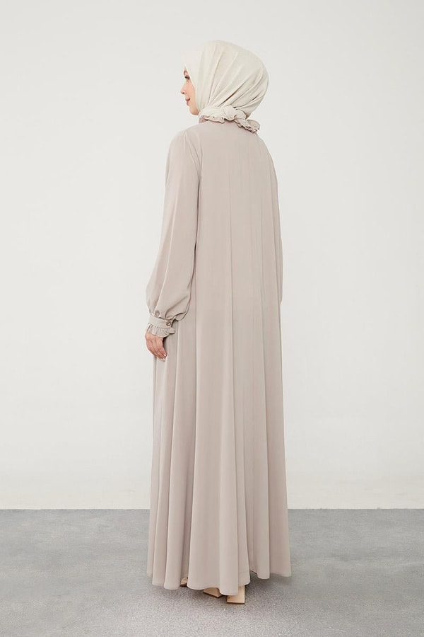 LevidorLevidor Bej Yakası Fırfır Detaylı Ferace