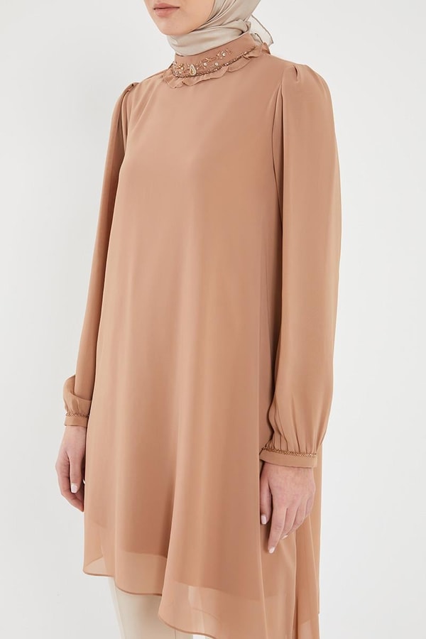 LevidorLevidor Bej Yakası İşlemeli Şifon Abiye Tunik