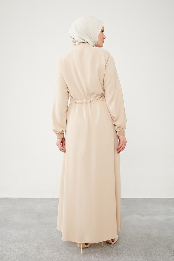 LevidorLevidor Bej Yazı Detaylı Belden Büzgü Detaylı Ferace