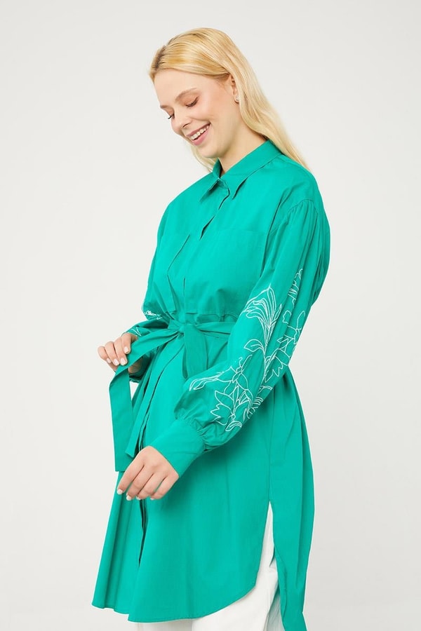 LevidorLevidor Benetton Nakışlı Belden Bağlamalı Kimono