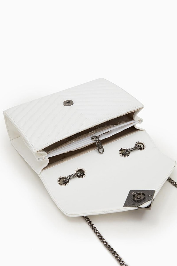 LevidorLevidor Beyaz Zincir Askılı Çıt Kapamalı Omuz Çantası