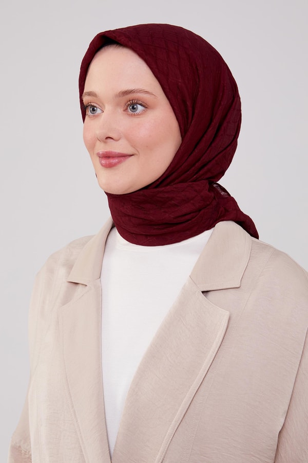 LevidorLevidor Bordo Venüs Kare Eşarp