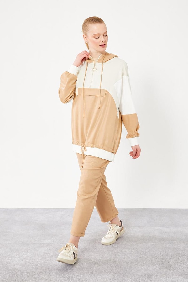 LevidorLevidor Camel-Bej Garnili Süs Cepli Fermuar Kapamalı Spor Takım