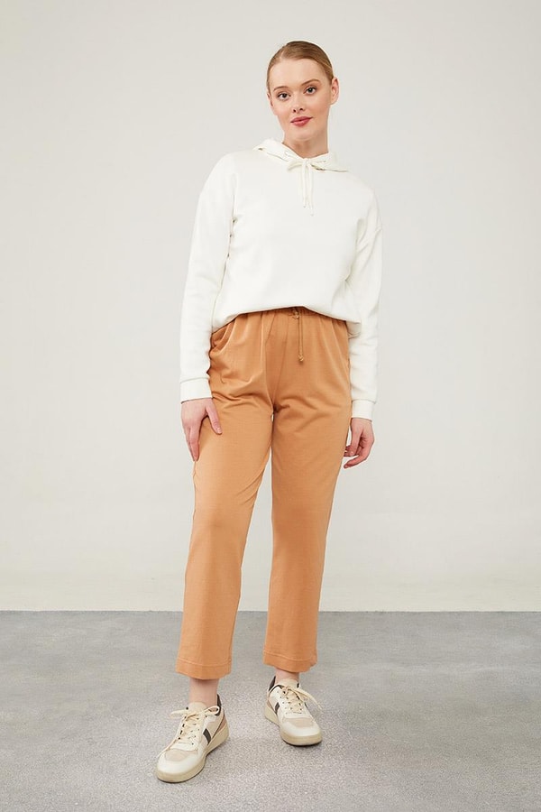 LevidorLevidor Camel Beli Lastikli Bağıcıklı Pantolon