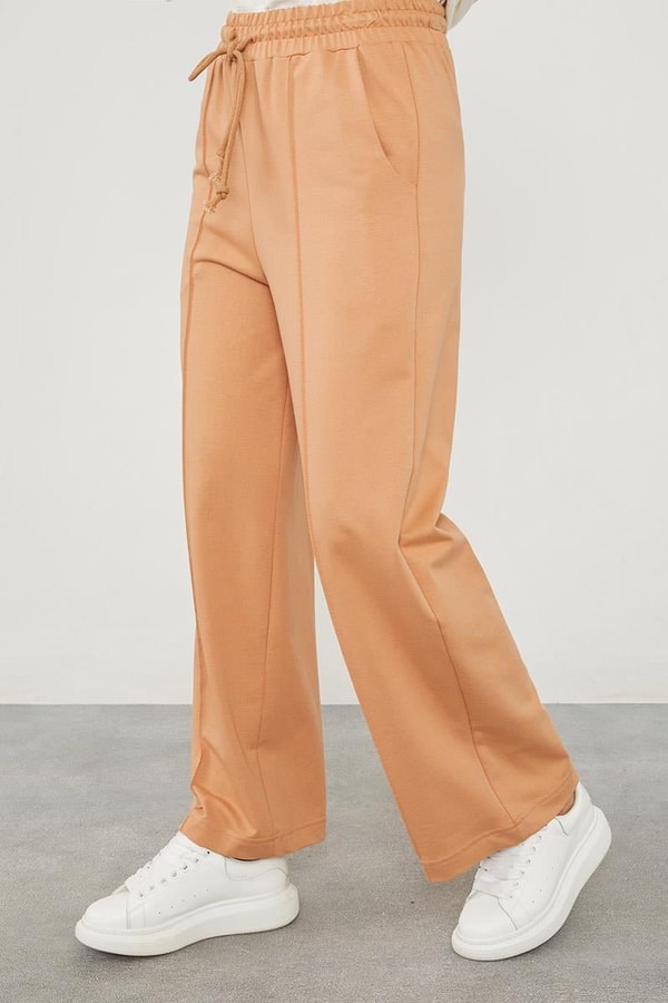 LevidorLevidor Camel Beli Lastikli Kuşgözü Detaylı Pantolon