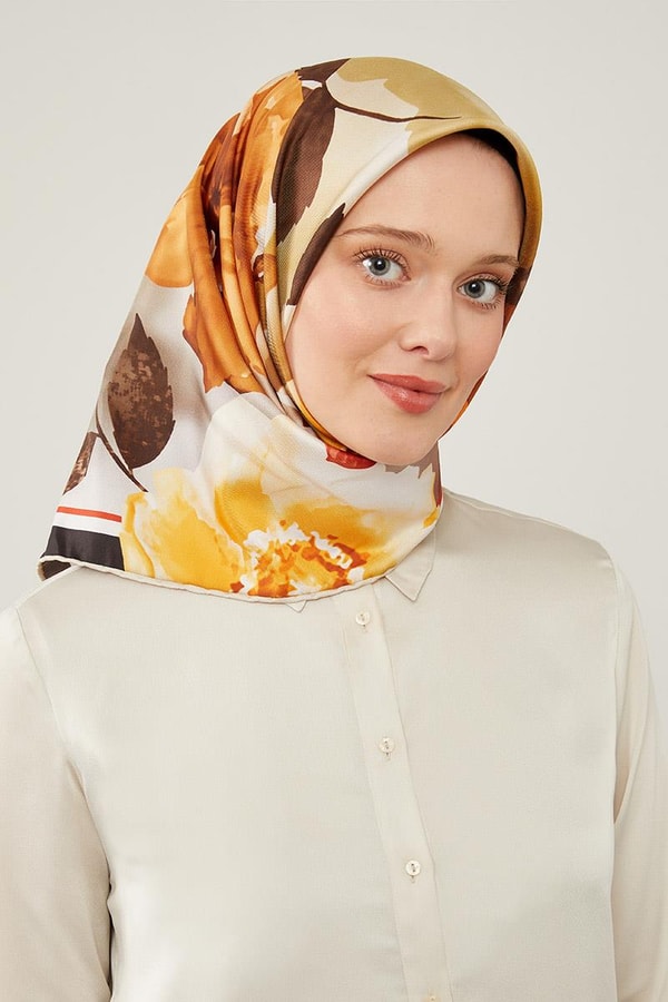 LevidorLevidor Camel Çiçek Desen Trend Twill Eşarp