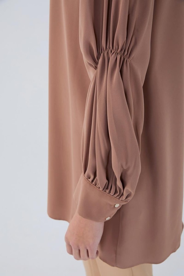 LevidorLevidor Camel Fular Yakalı Kolu Gipeli Tunik