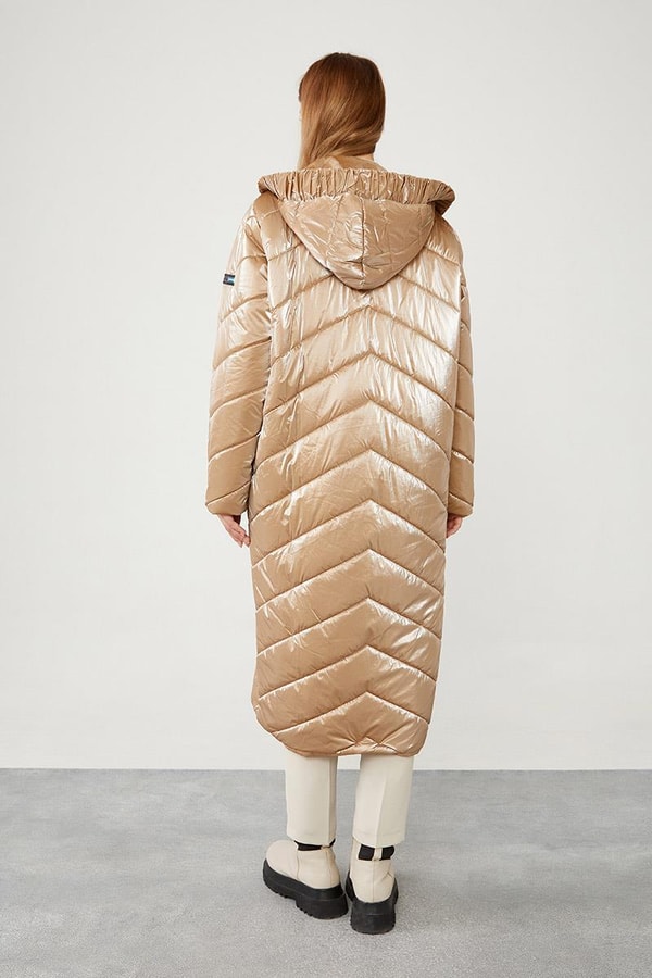 LevidorLevidor Camel Kapüşonlu Kapitone Şişme Mont